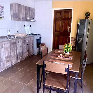 Centrally Located, Private, 1 Bedroom Apartment. Appartement Willemstad